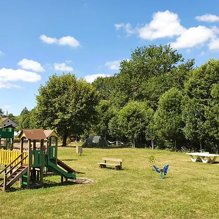 Friendly And * Saint-Pardoux-la-Rivière