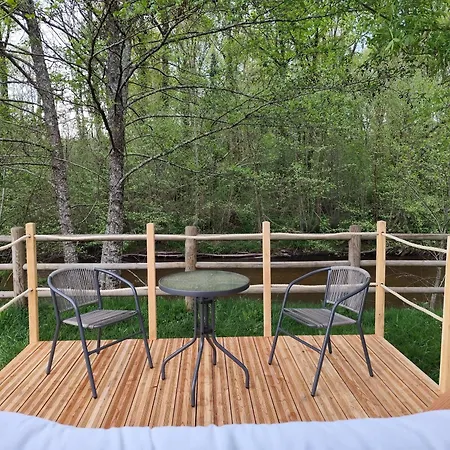 Friendly And 캠프장 *