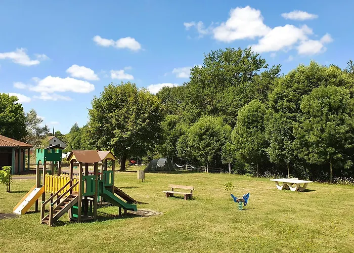 Friendly And * Saint-Pardoux-la-Rivière