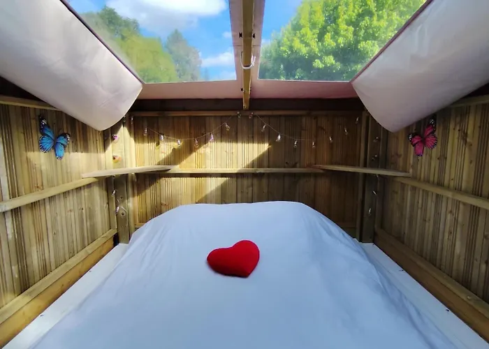 Friendly And 营地 Saint-Pardoux-la-Rivière