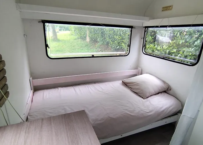 Friendly And Saint-Pardoux-la-Rivière