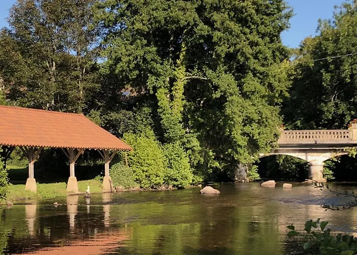 Campingplatz Friendly And Saint-Pardoux-la-Rivière